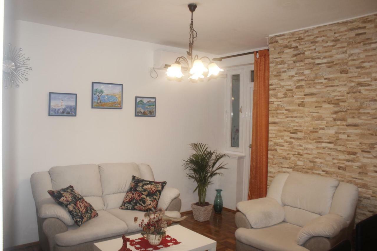 Apartman Jadranka Njivice Exteriér fotografie