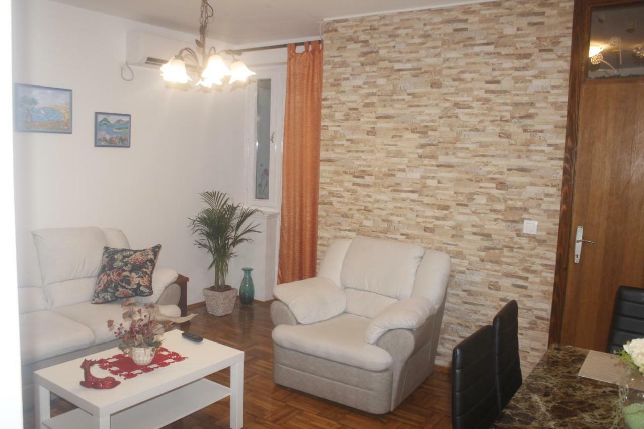 Apartman Jadranka Njivice Exteriér fotografie