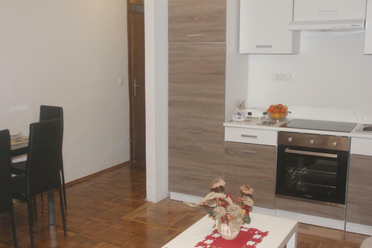 Apartman Jadranka Njivice Exteriér fotografie