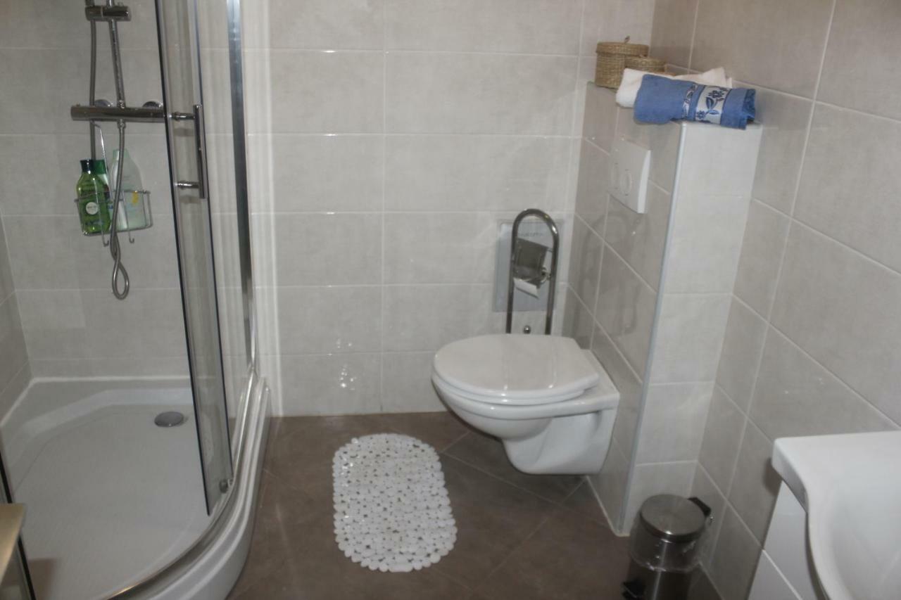 Apartman Jadranka Njivice Exteriér fotografie